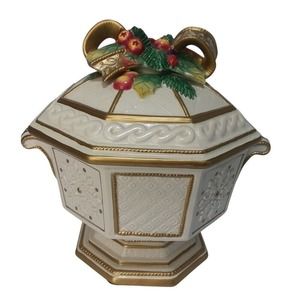 Fitz and Floyd Soup Tureen Snowy Woods Covered Dish Holiday Decor Octagon‎